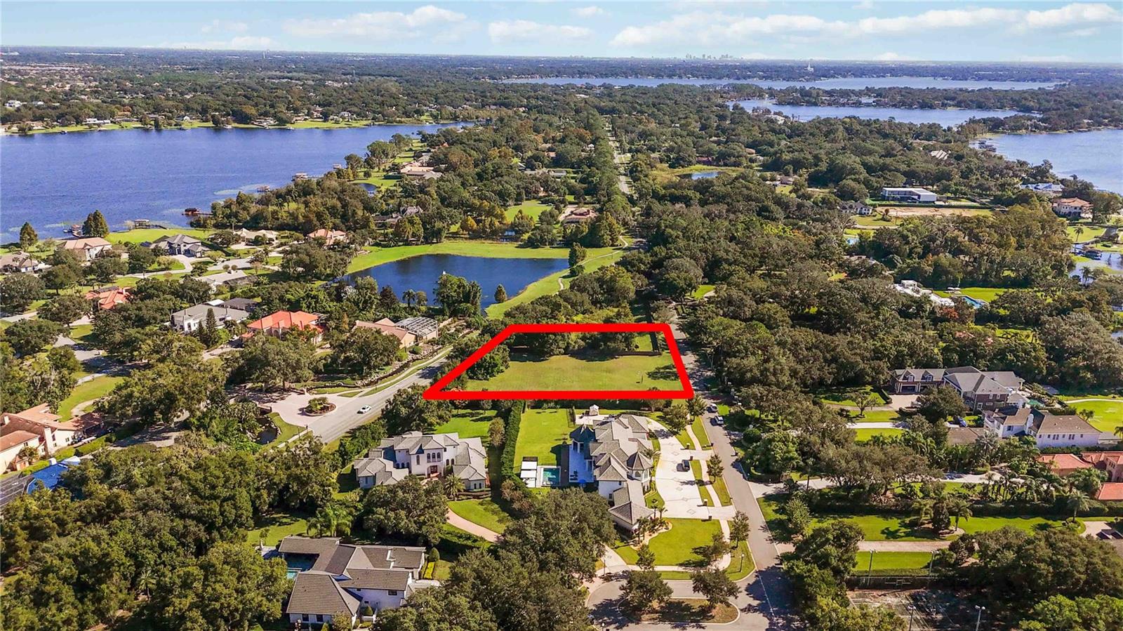 CHAINE DE LAC - Land