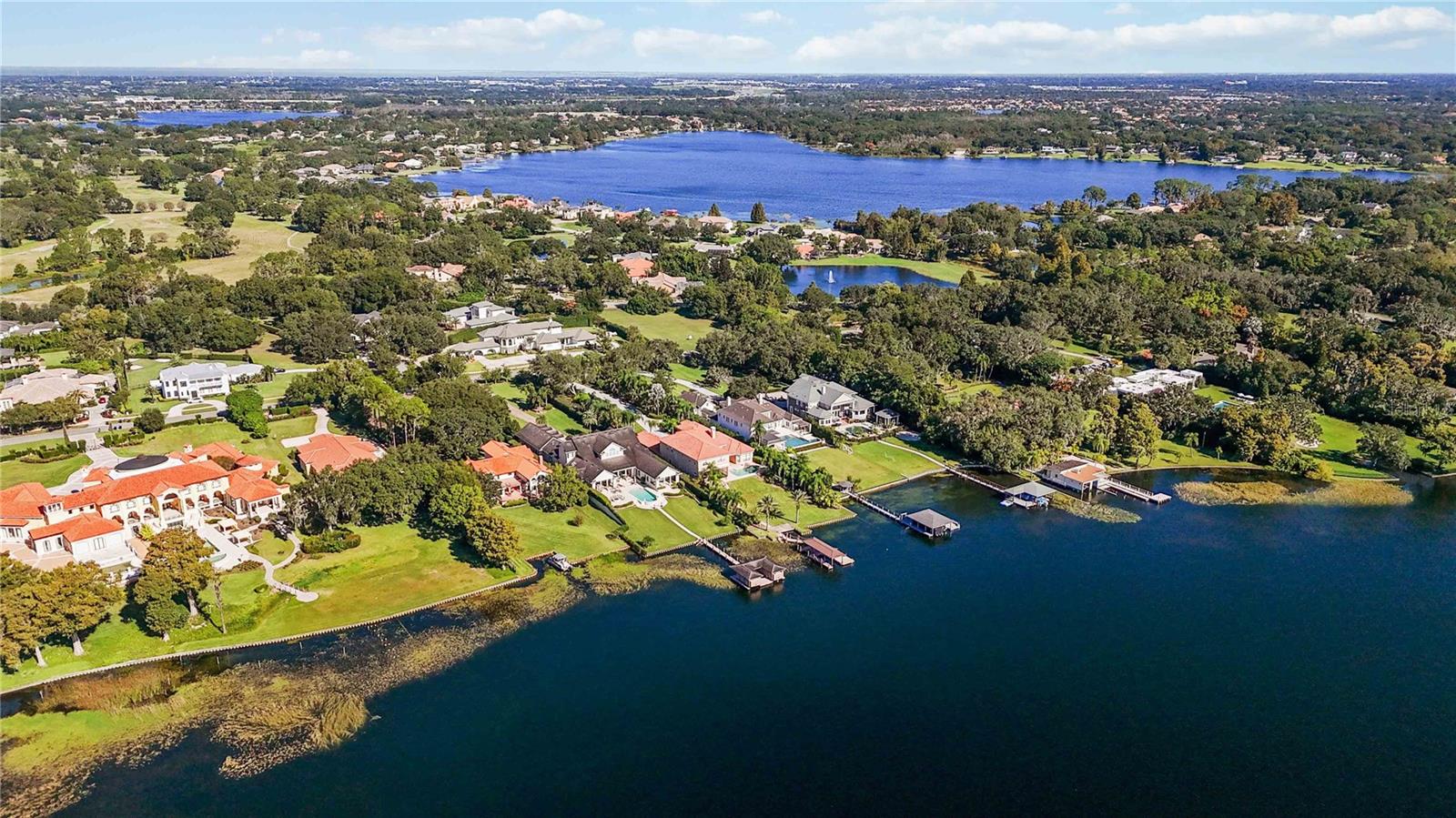 CHAINE DE LAC - Land