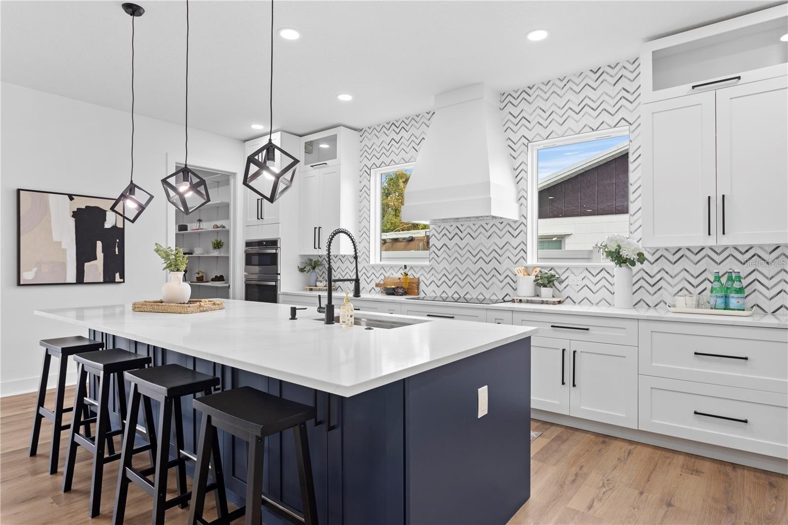 CRESCENT PARK - Residential Lease