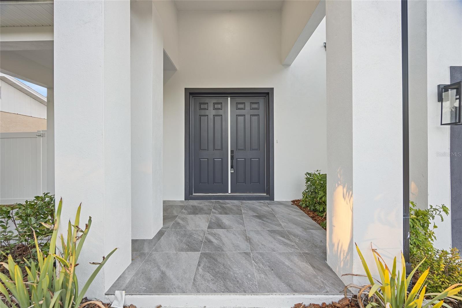 CRESCENT PARK - Residential Lease