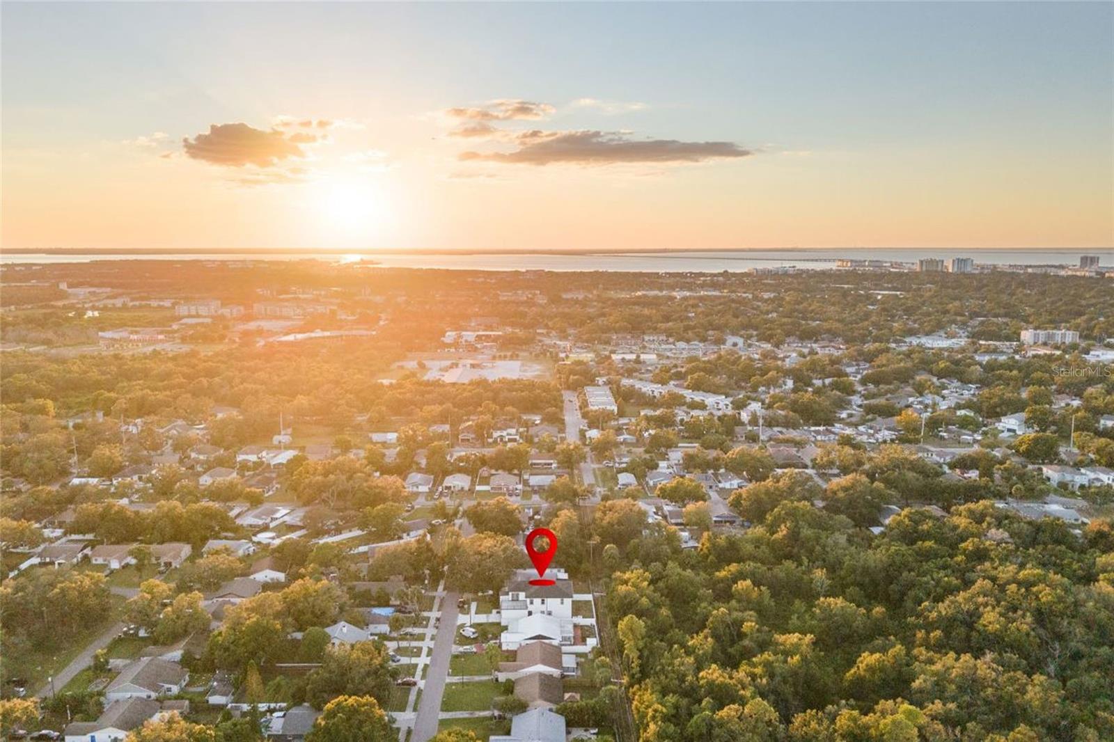 CRESCENT PARK - Residential Lease