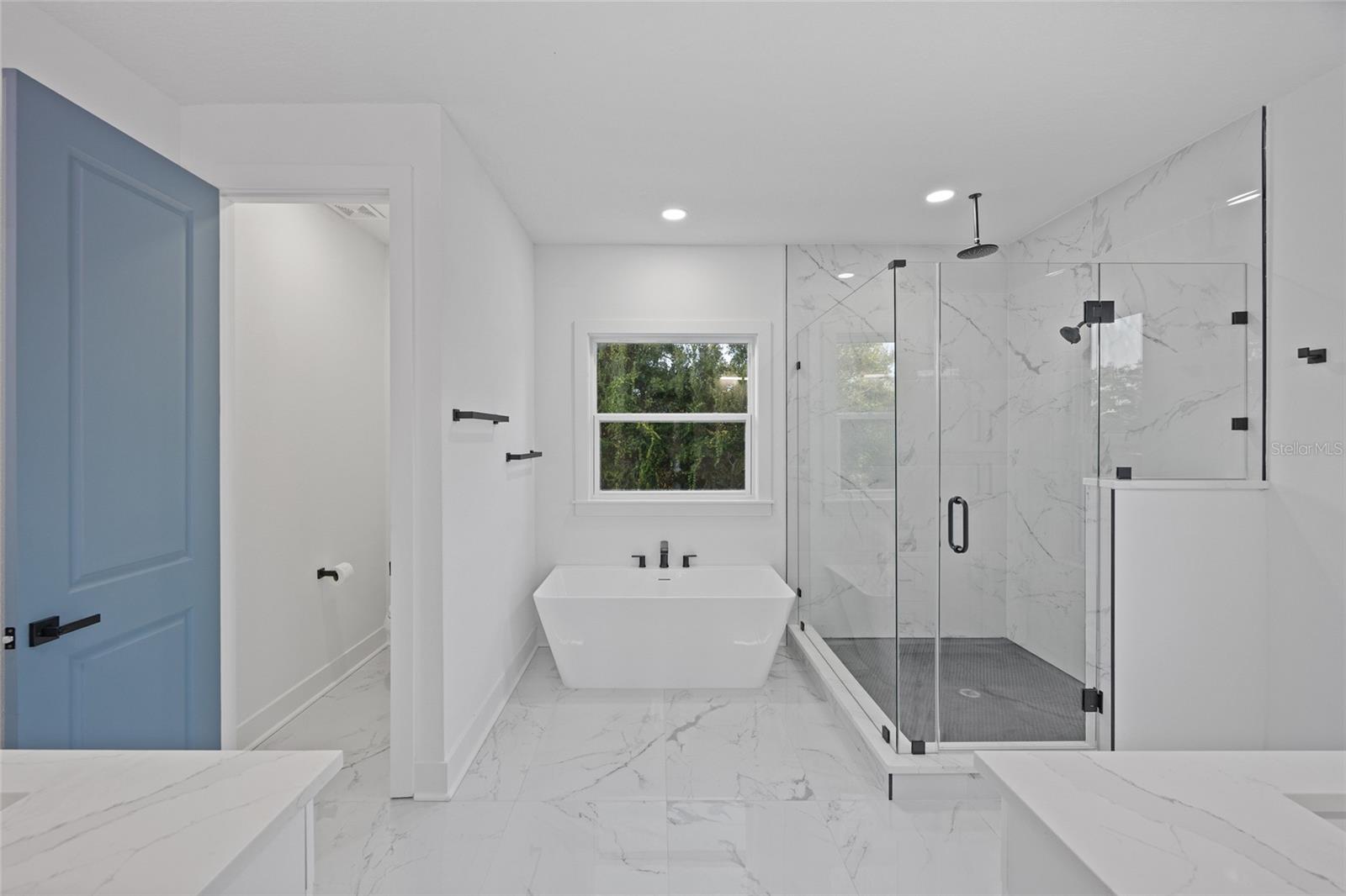 CRESCENT PARK - Residential Lease