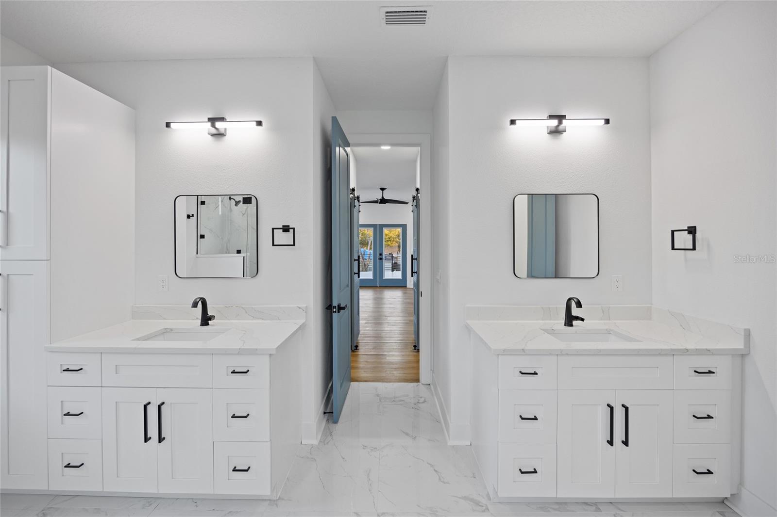 CRESCENT PARK - Residential Lease