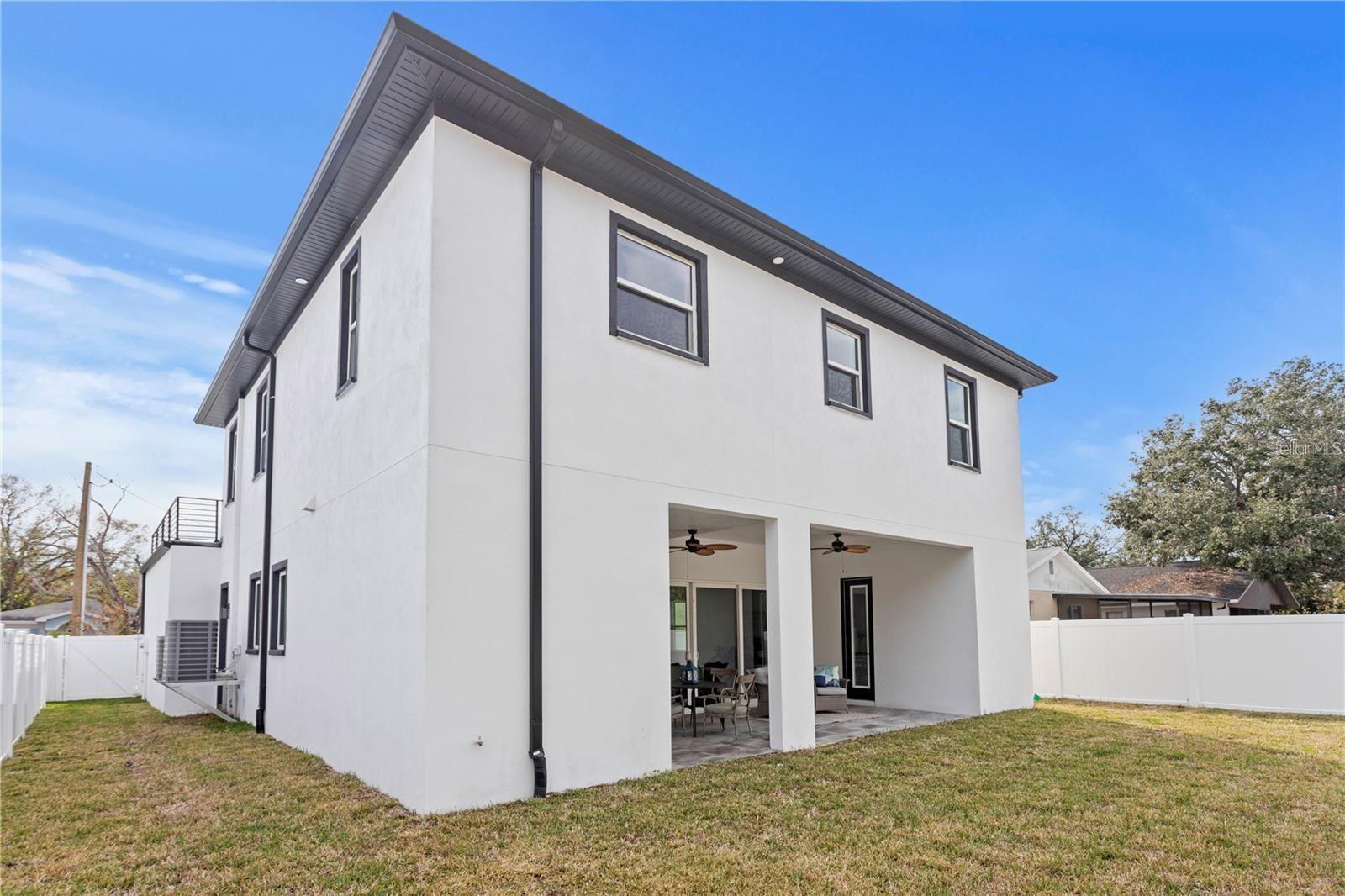 CRESCENT PARK - Residential Lease
