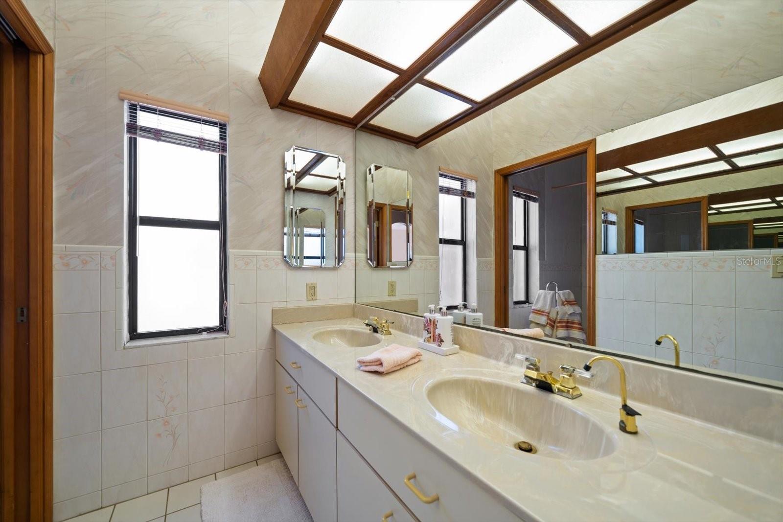 KEYSTONE PARK COLONY SUB - Residential