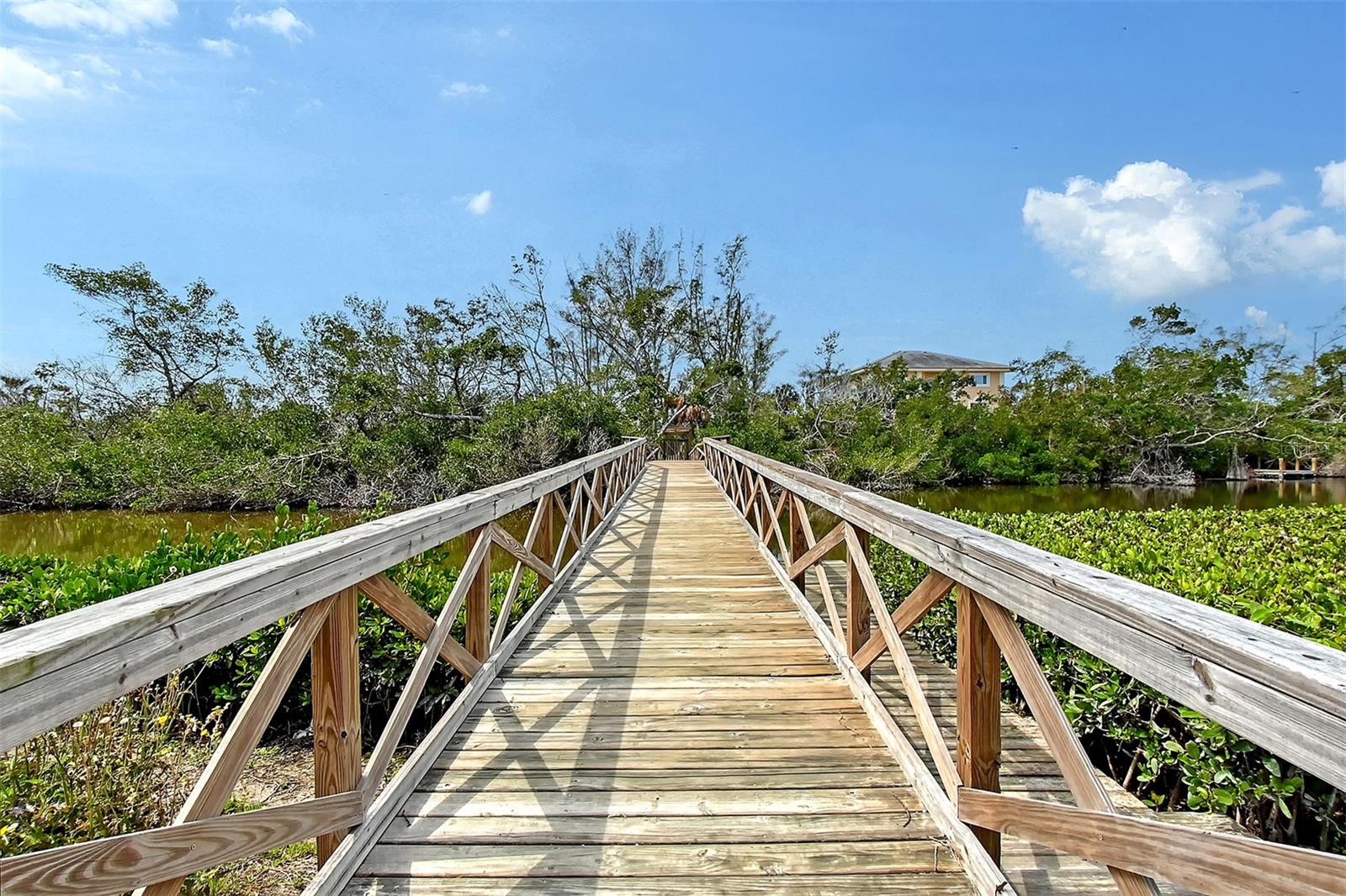 HERON LAGOON LODGES - Residential