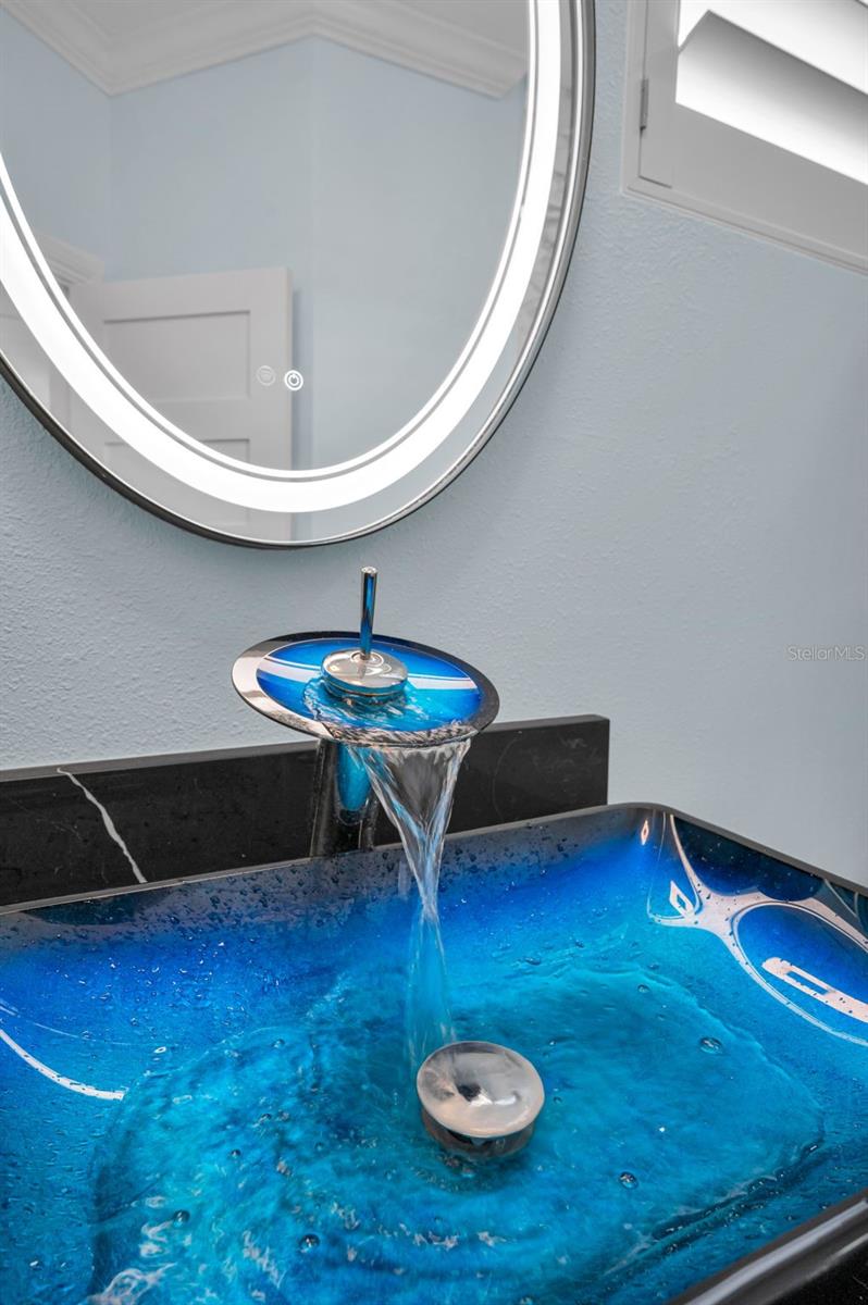 CHAMPIONS CLUB - Residential