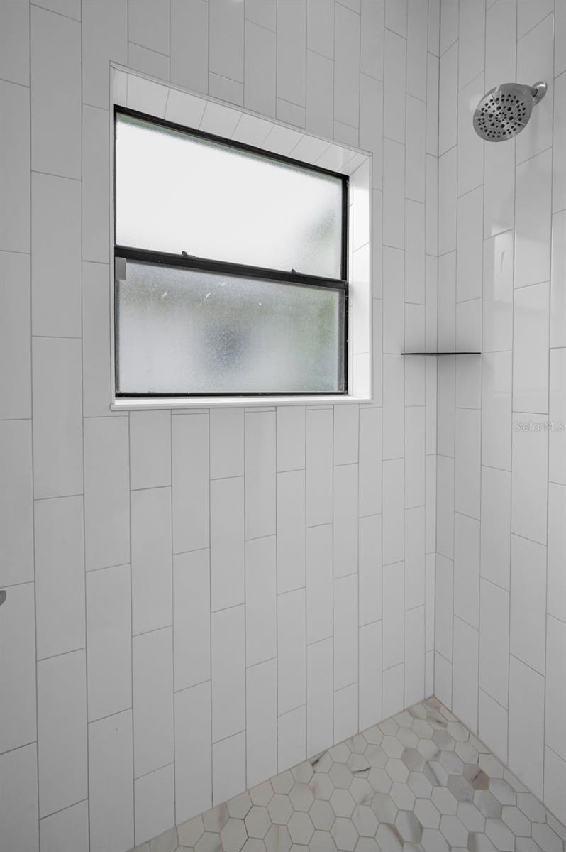 CHAMPIONS CLUB - Residential