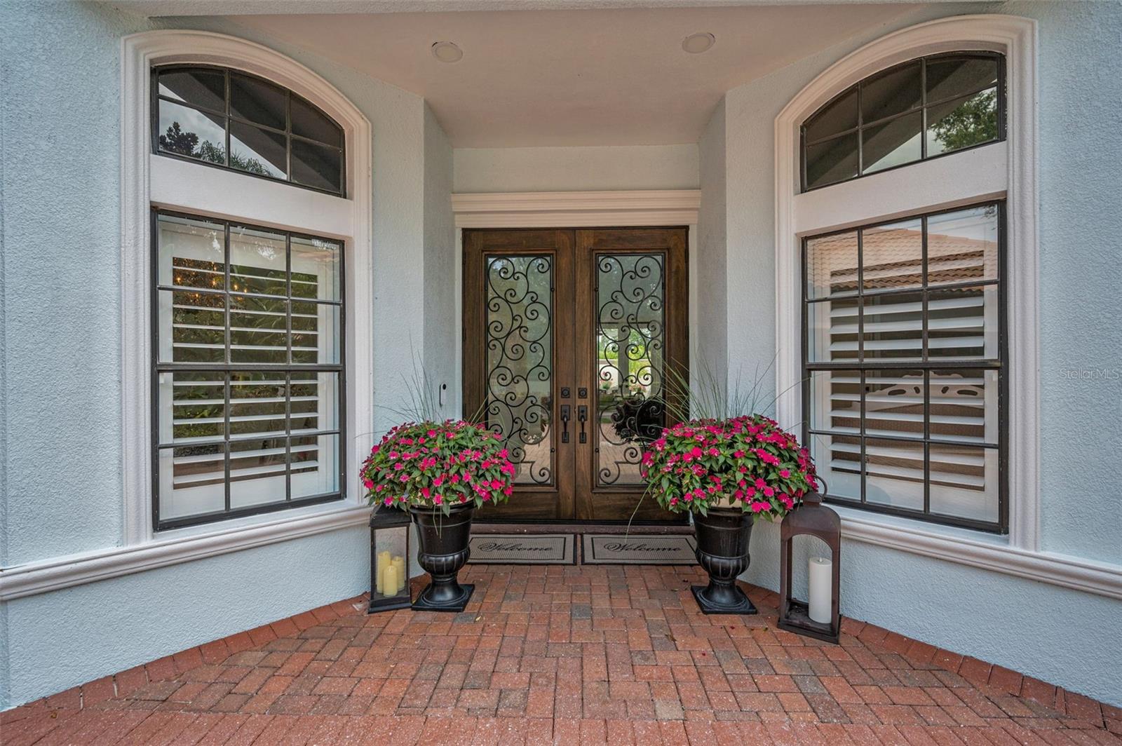 CHAMPIONS CLUB - Residential