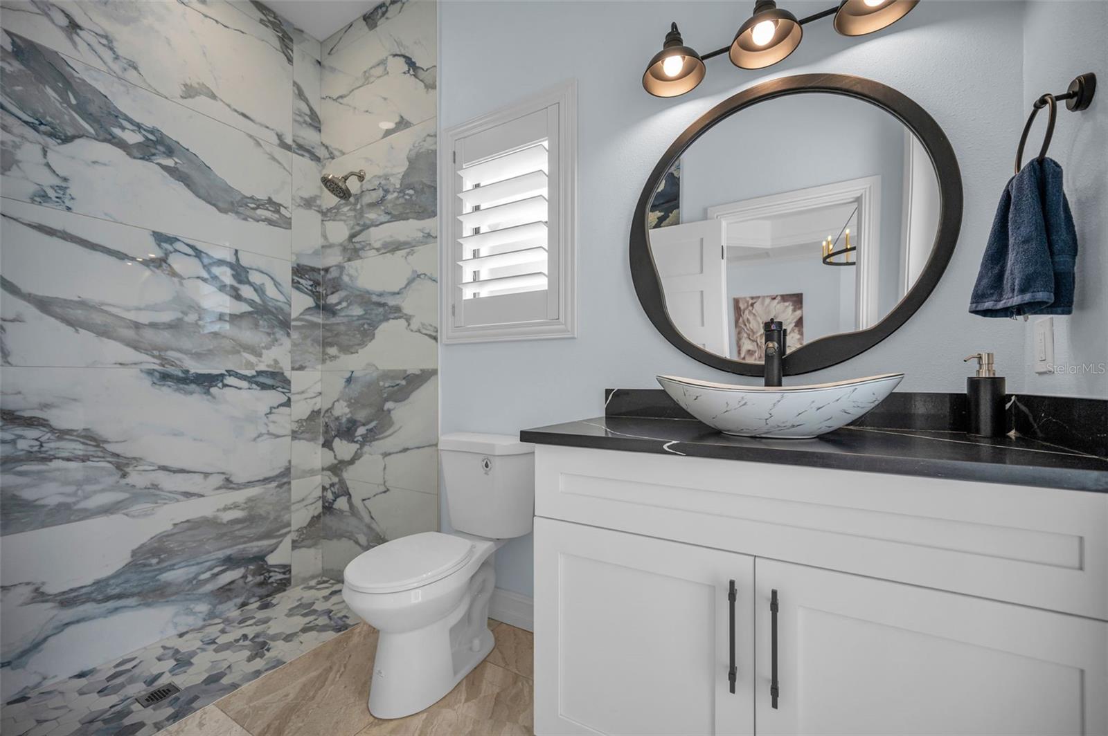 CHAMPIONS CLUB - Residential