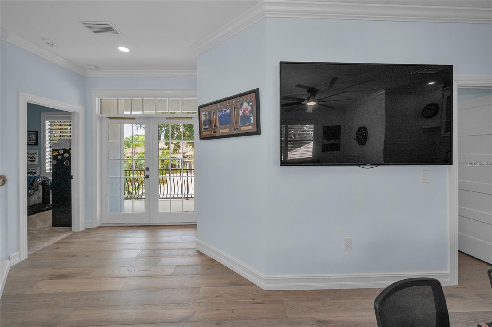 CHAMPIONS CLUB - Residential