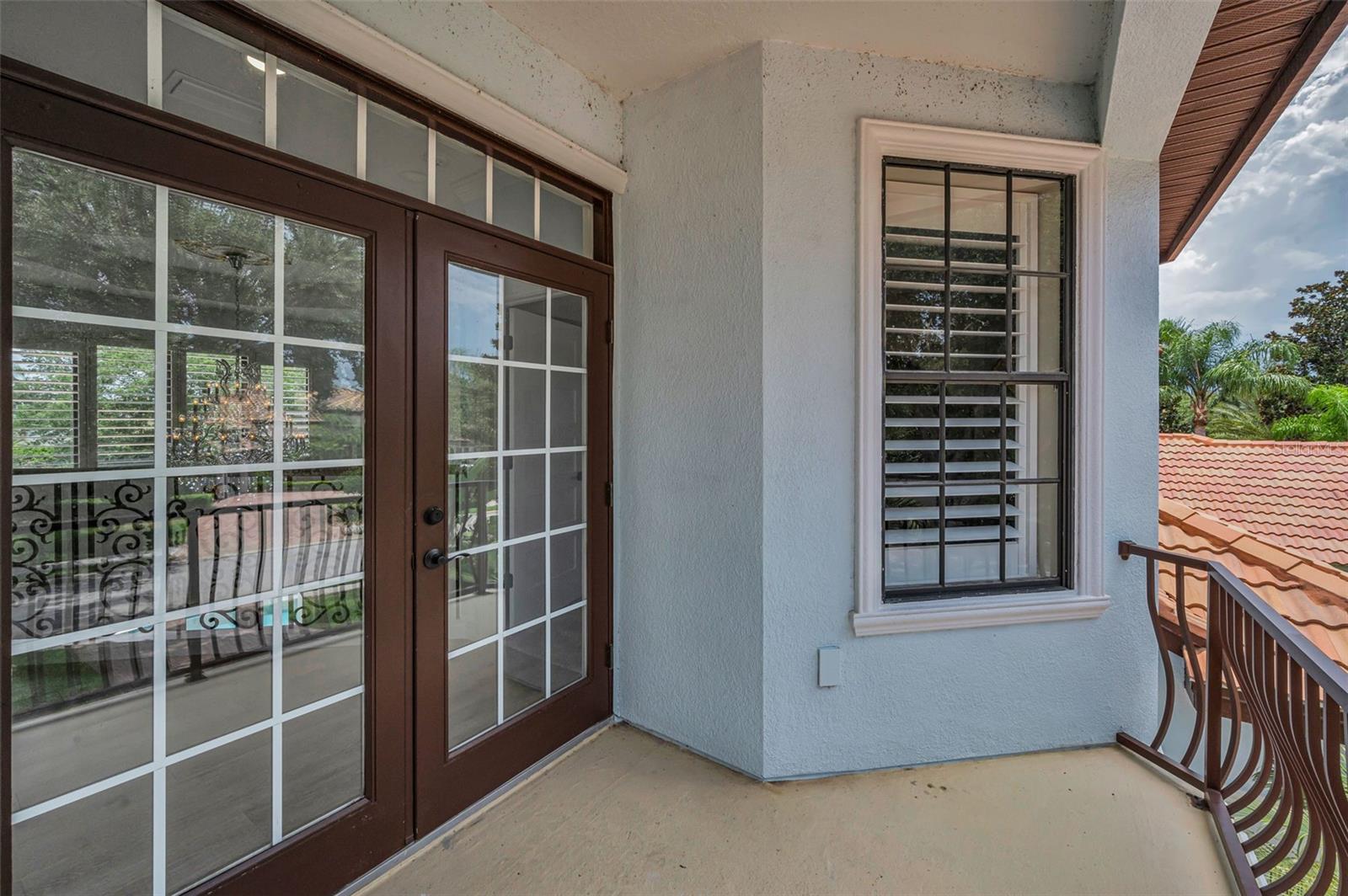 CHAMPIONS CLUB - Residential