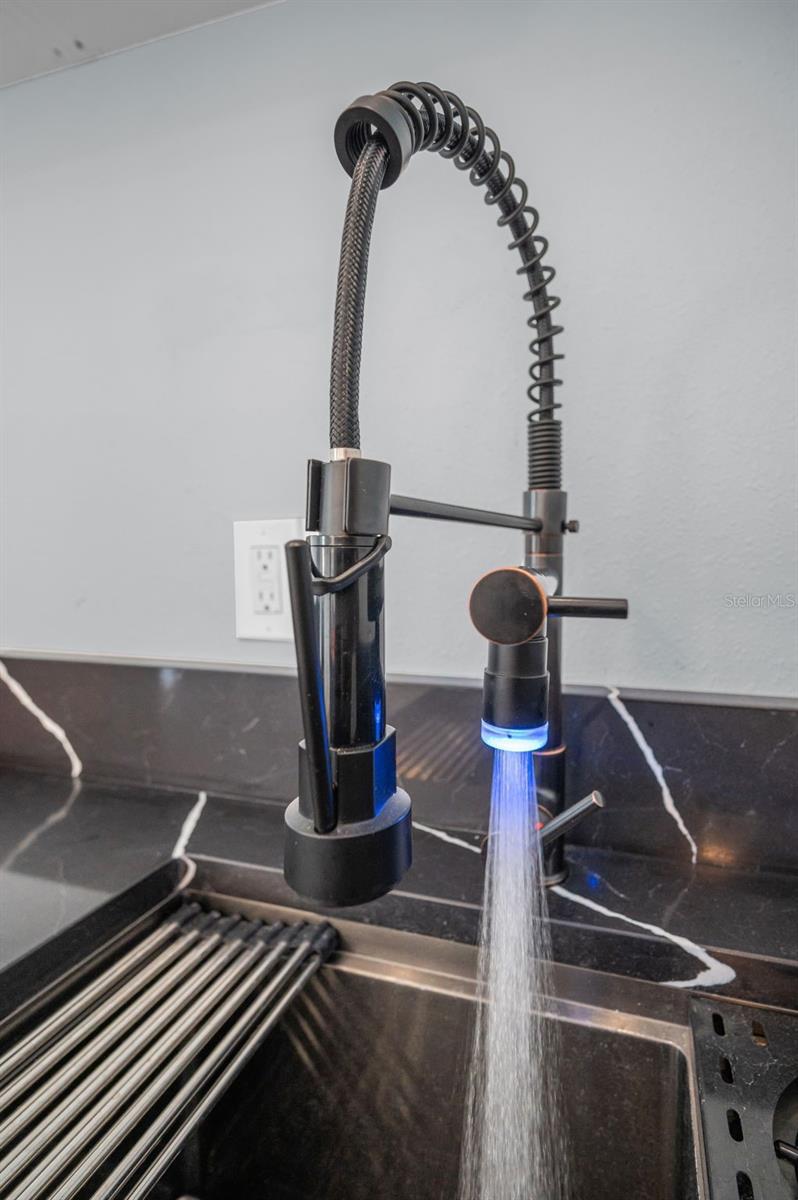 CHAMPIONS CLUB - Residential