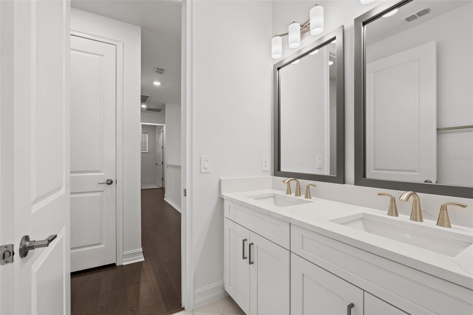 ANTIGUA COVE PH 3B - Residential