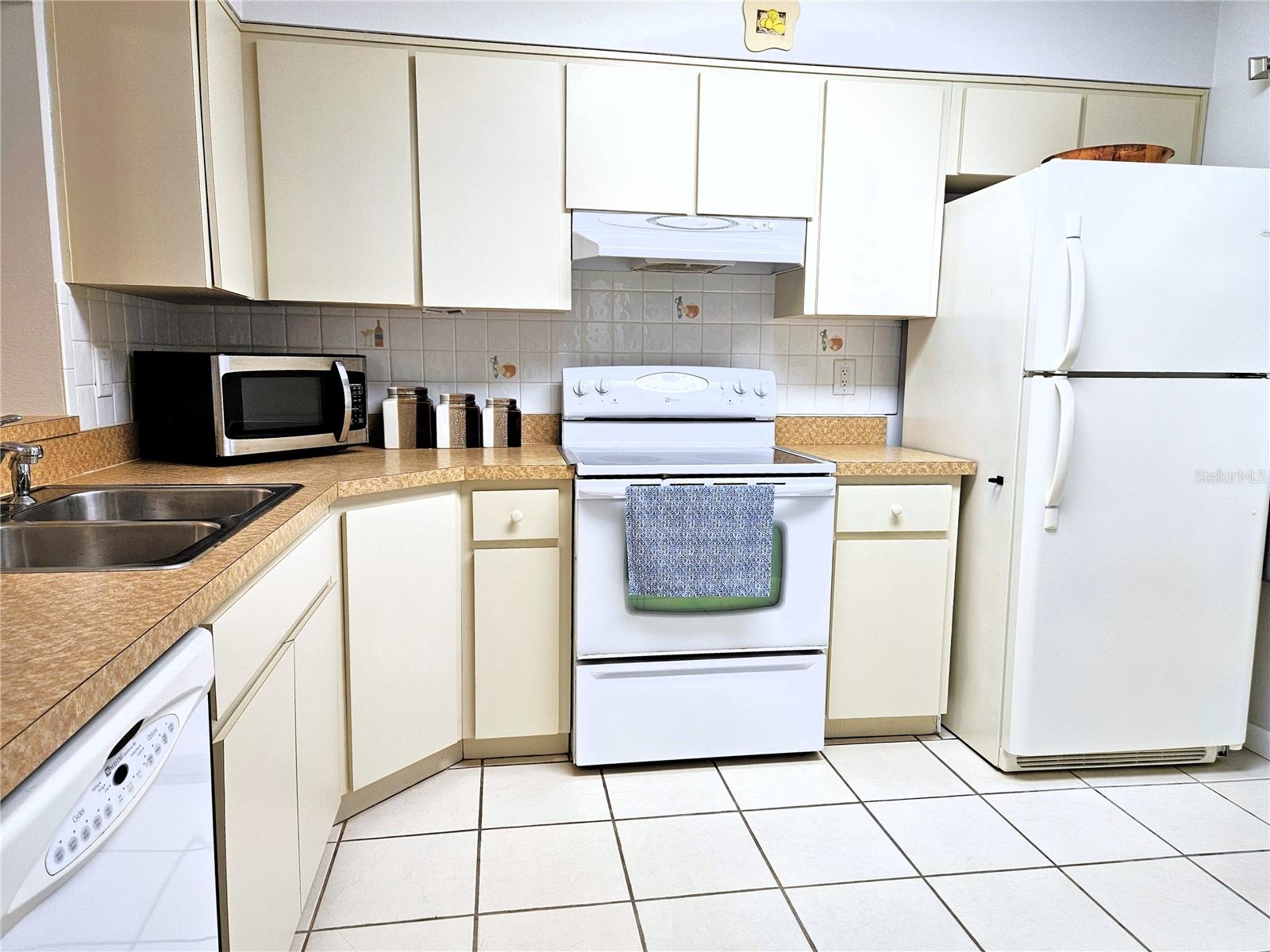 TARPON COVE CONDO - Residential