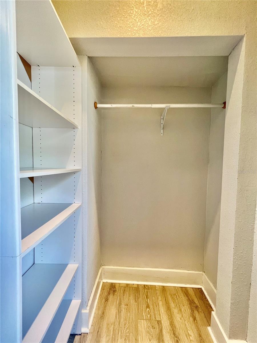 MUNRO & MC INTOSHS ADD - Residential Lease