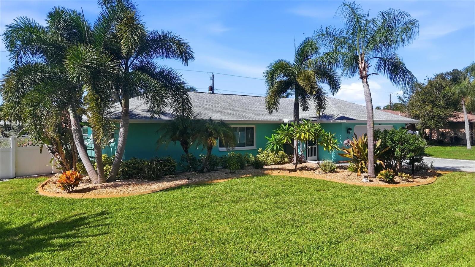 935 N BOUNDARY ROAD