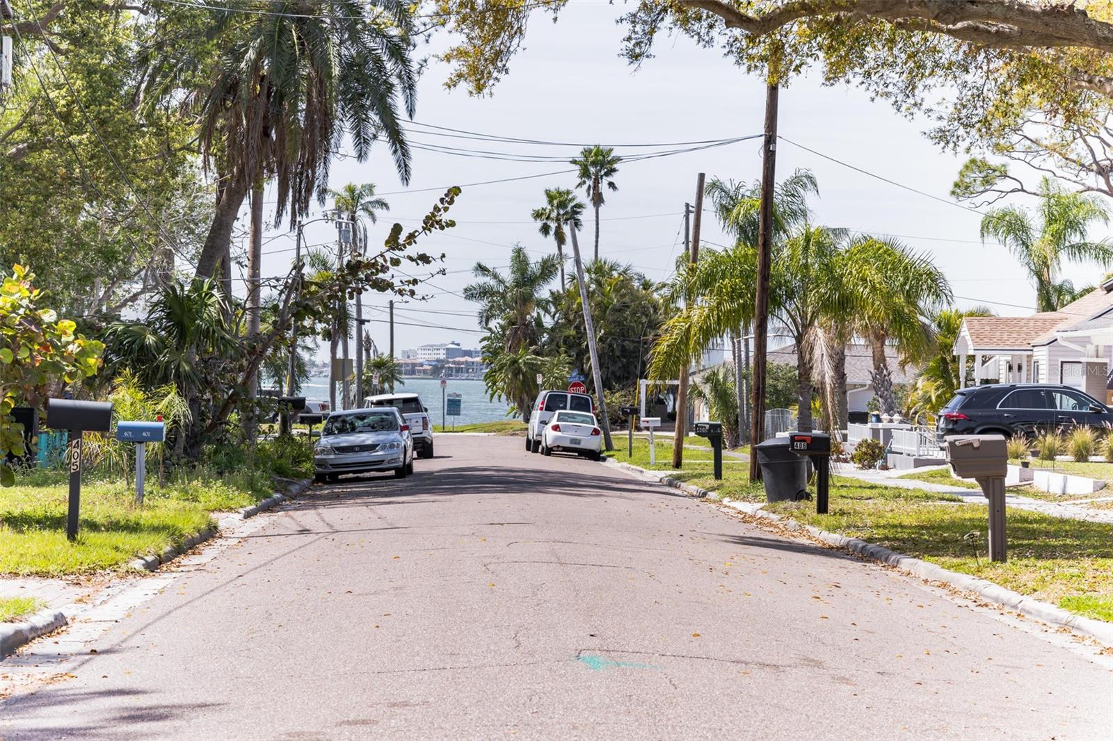 NORTH SHORE PARK - Residential Lease