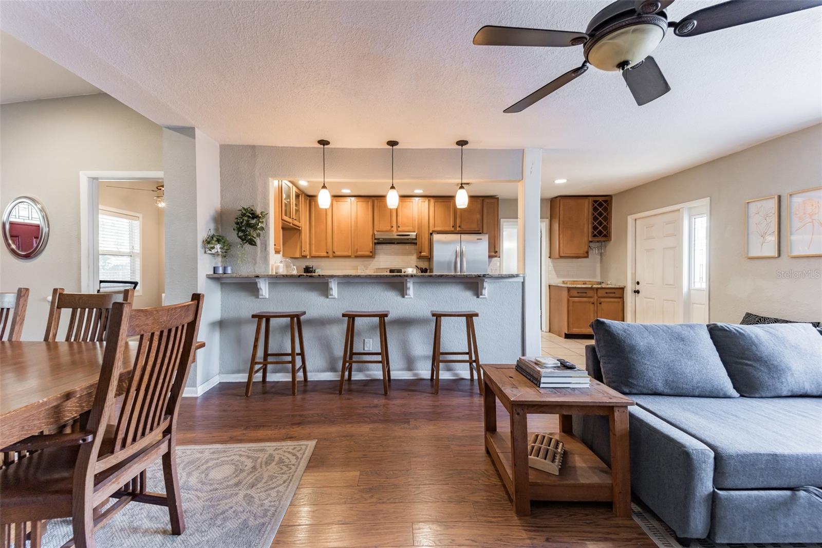 NORTH SHORE PARK - Residential Lease