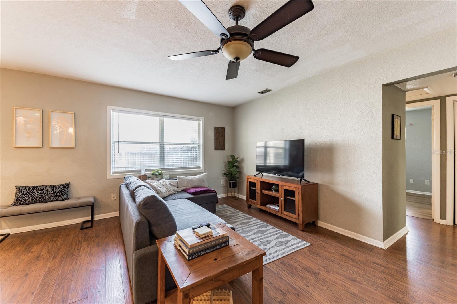 NORTH SHORE PARK - Residential Lease