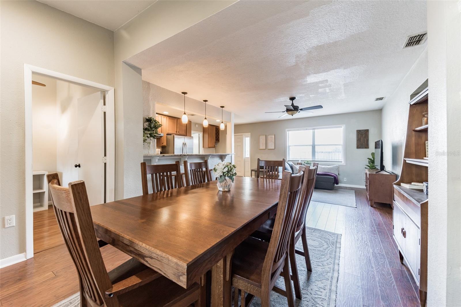 NORTH SHORE PARK - Residential Lease