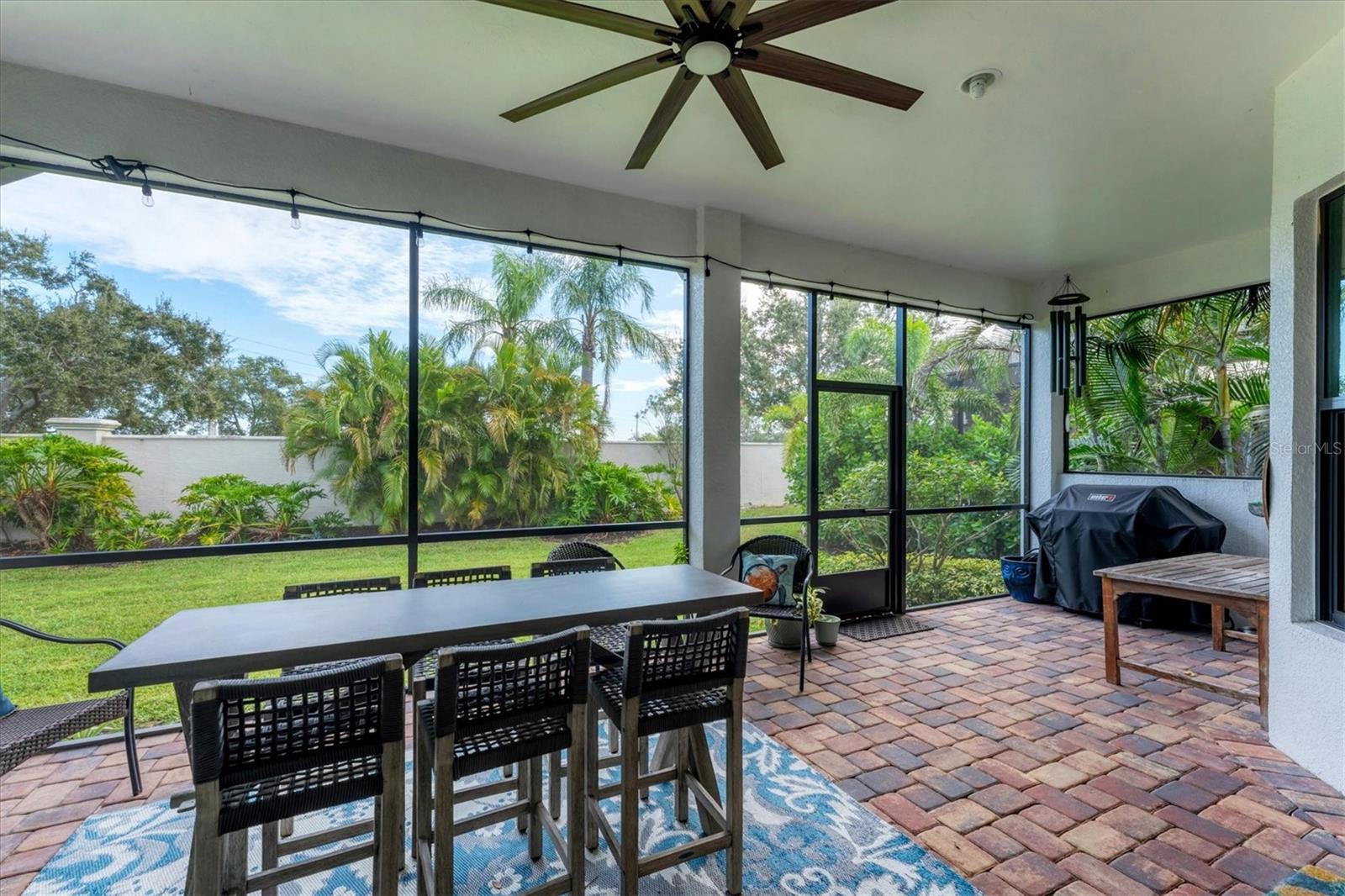 LEGENDS BAY - Residential