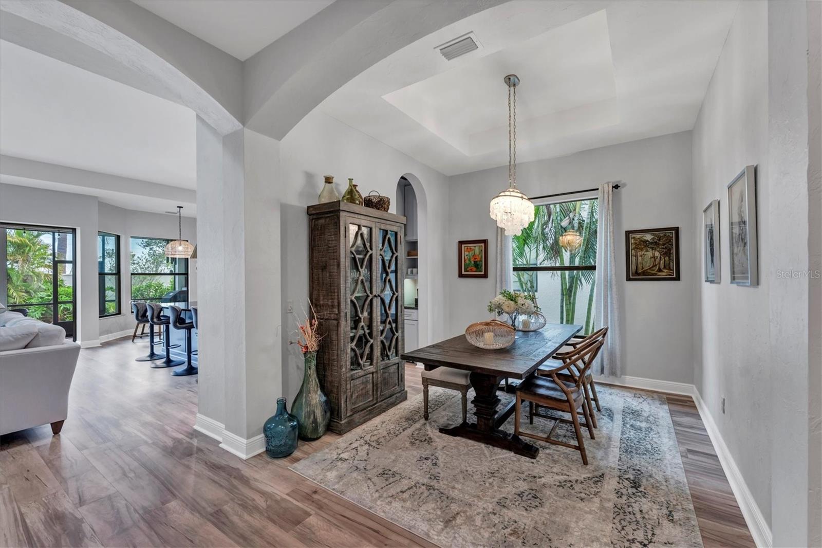 LEGENDS BAY - Residential