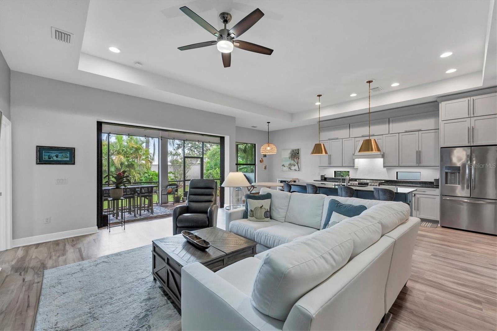 LEGENDS BAY - Residential