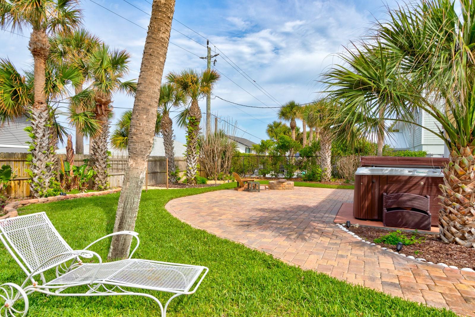 SILVER SANDS - Residential