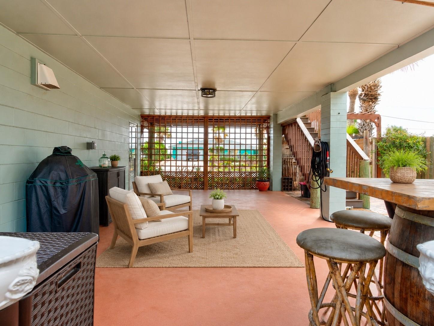 SILVER SANDS - Residential