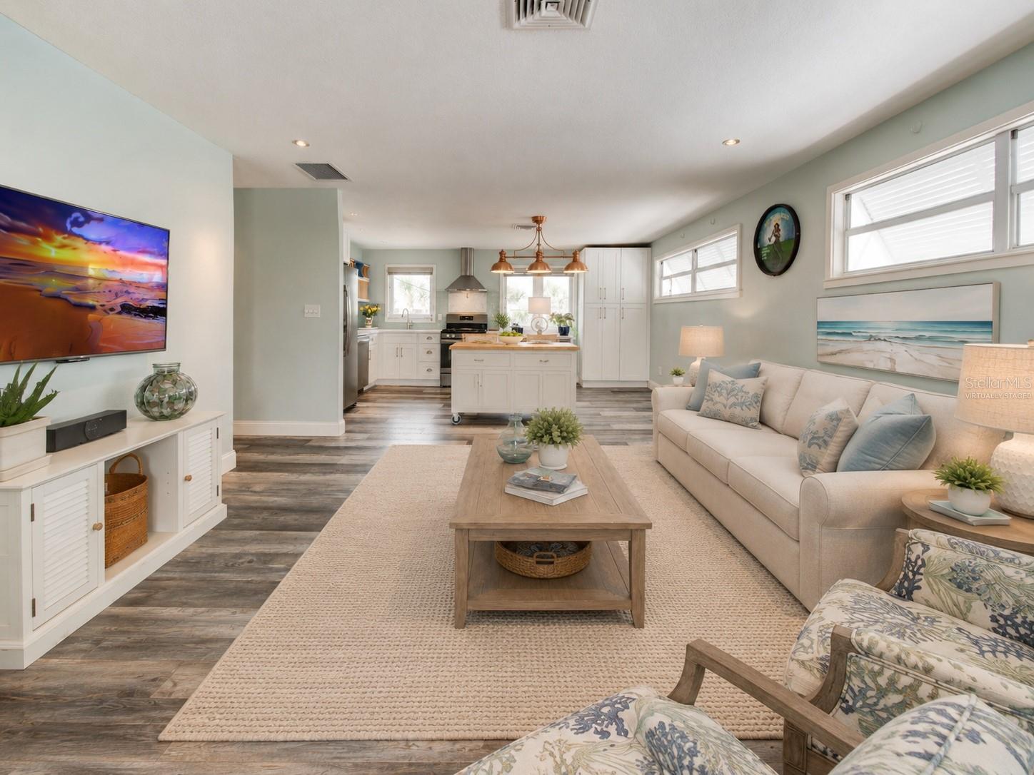SILVER SANDS - Residential