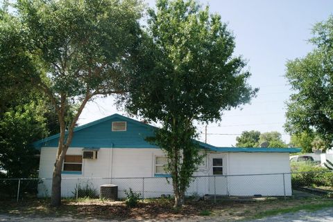 A home in WINTER GARDEN