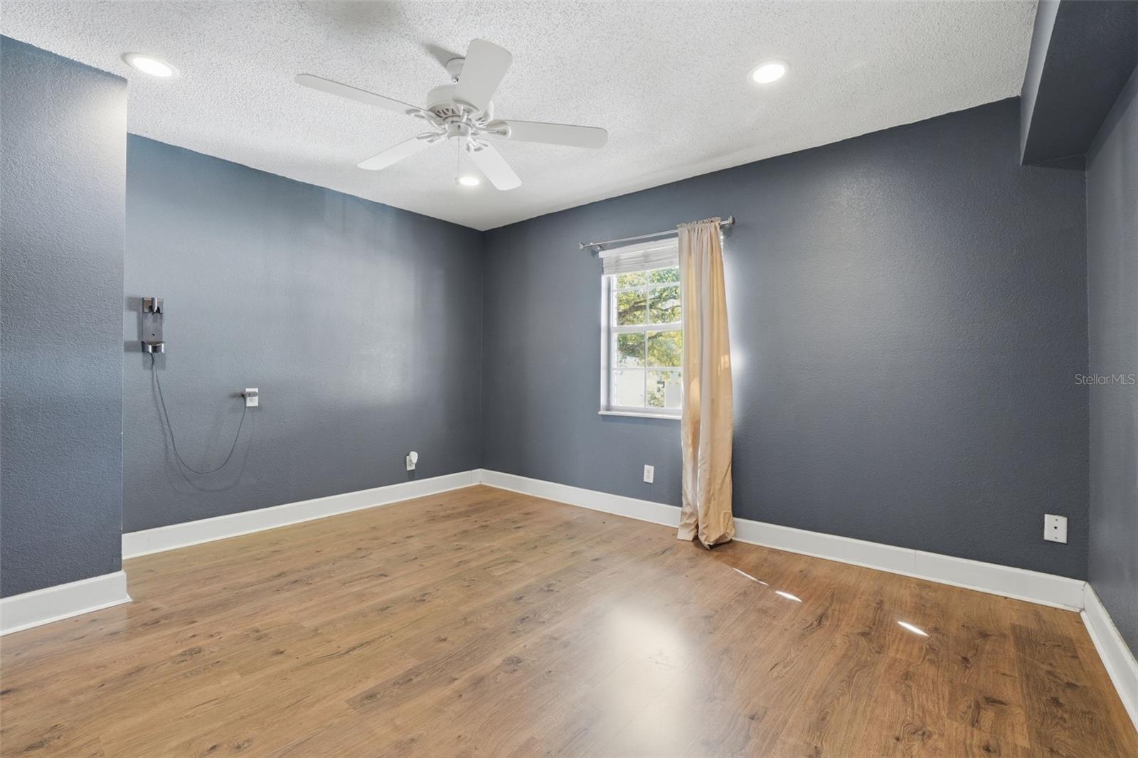 STRATFORD A WINTER PARK CONDO - Residential