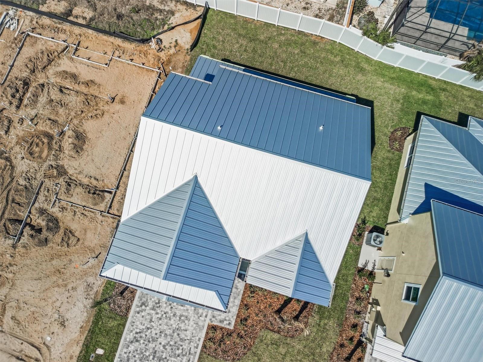 116 BEACHVIEW DRIVE