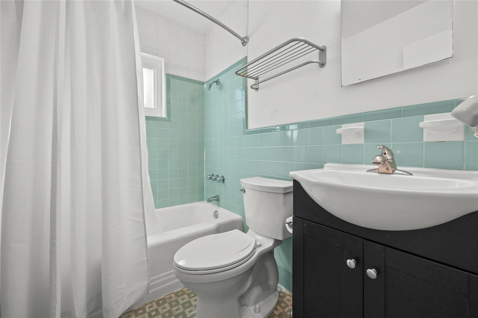 GOLF CLUB MANOR - Residential