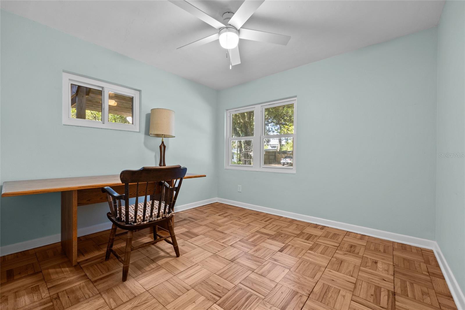 GOLF CLUB MANOR - Residential