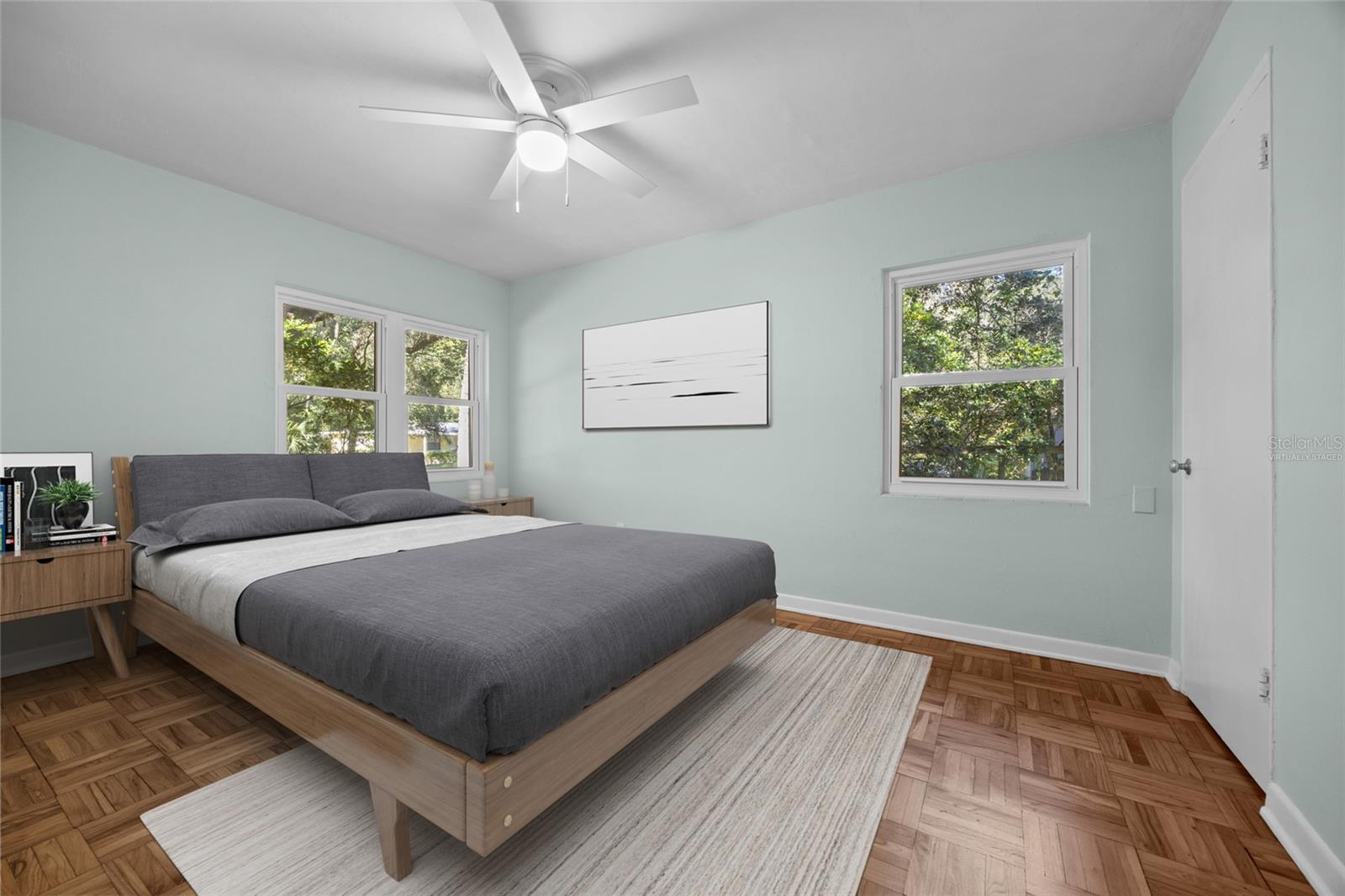 GOLF CLUB MANOR - Residential