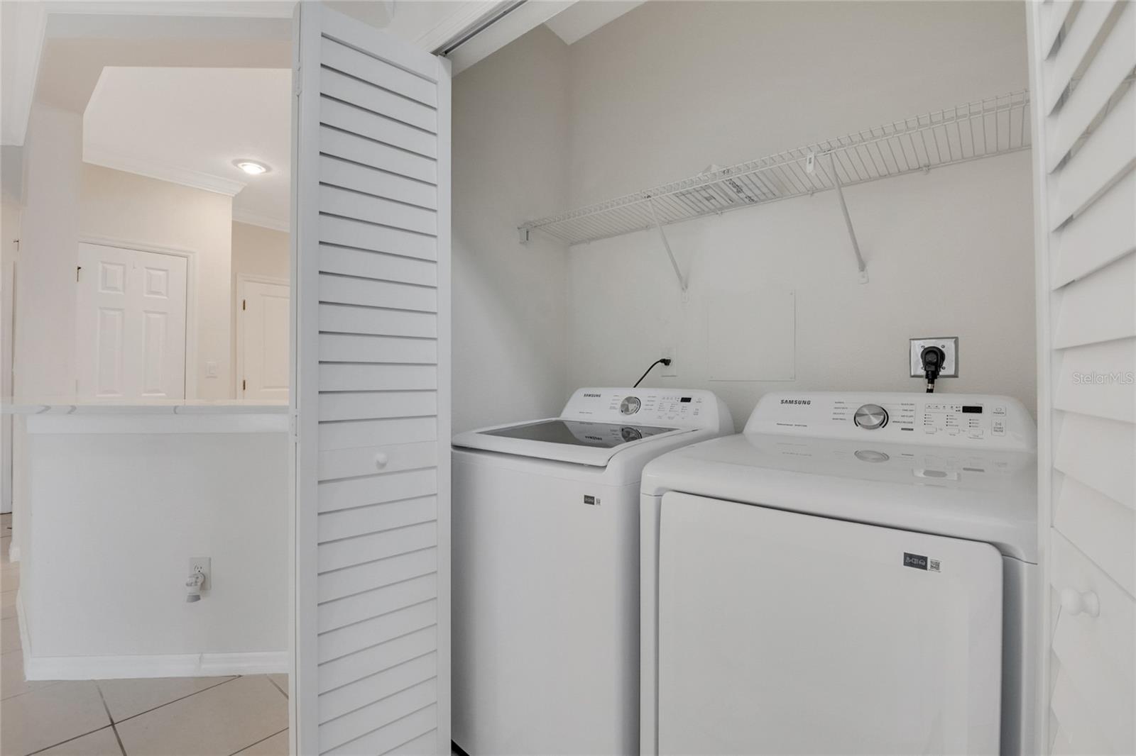 LAKESIDE/LKS/WINDERMERE - Residential