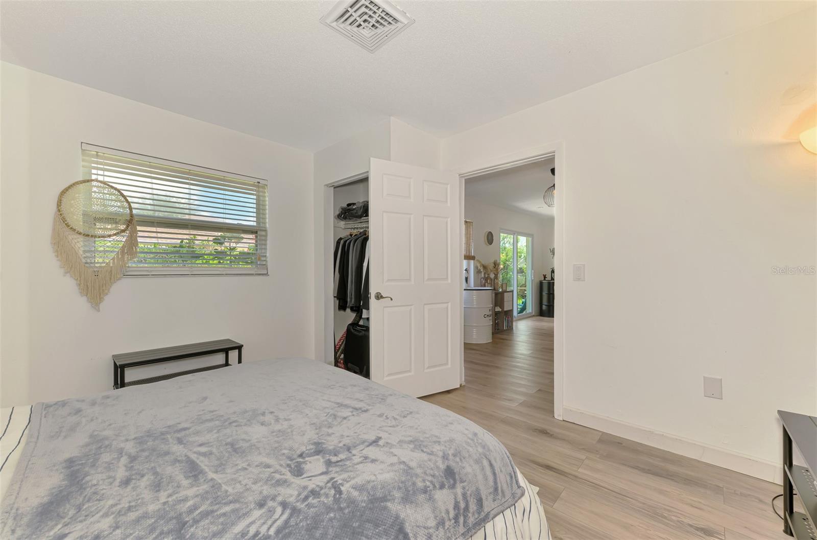 SOUTH VENICE - Residential