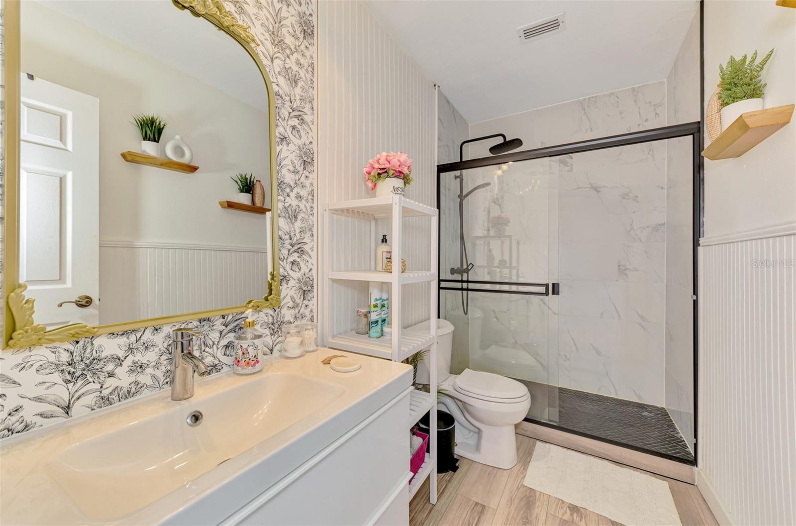 SOUTH VENICE - Residential