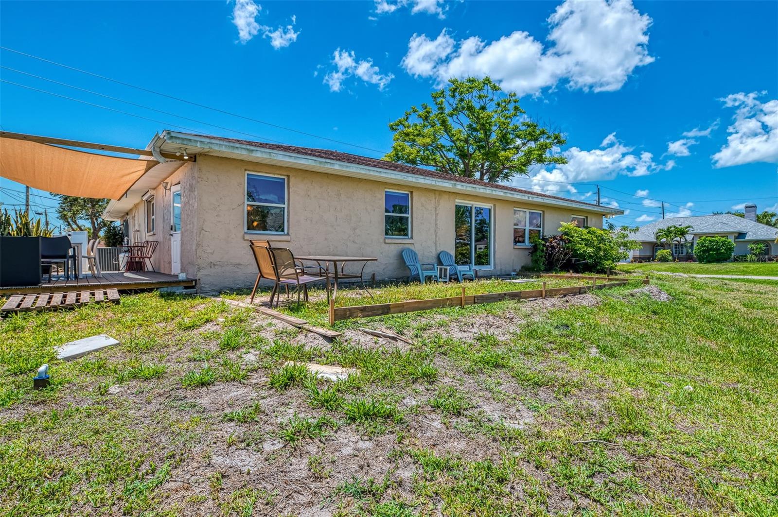 SOUTH VENICE - Residential