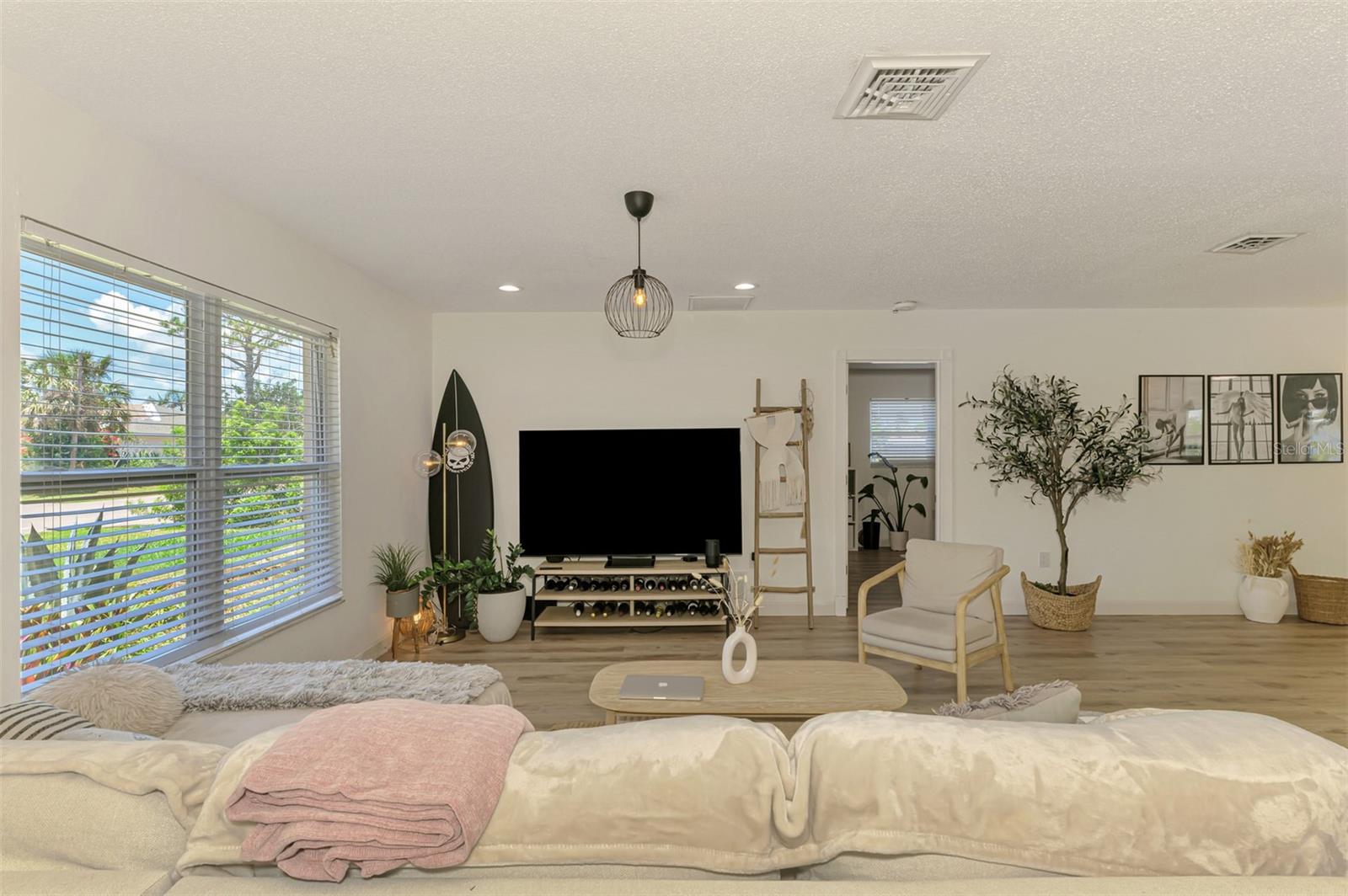 SOUTH VENICE - Residential