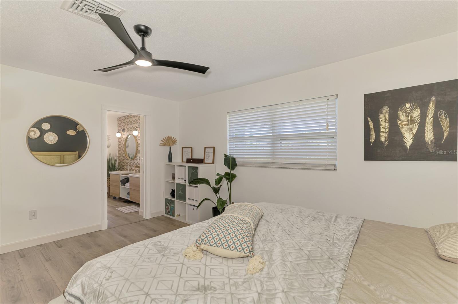 SOUTH VENICE - Residential