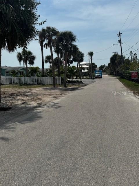 HOLIDAY SHORES - Land