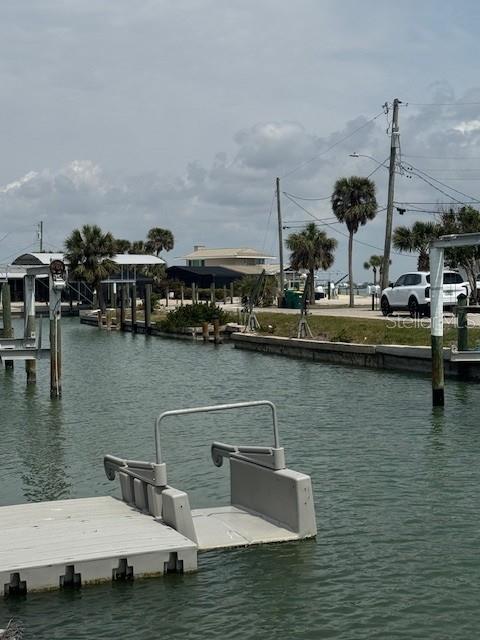 HOLIDAY SHORES - Land