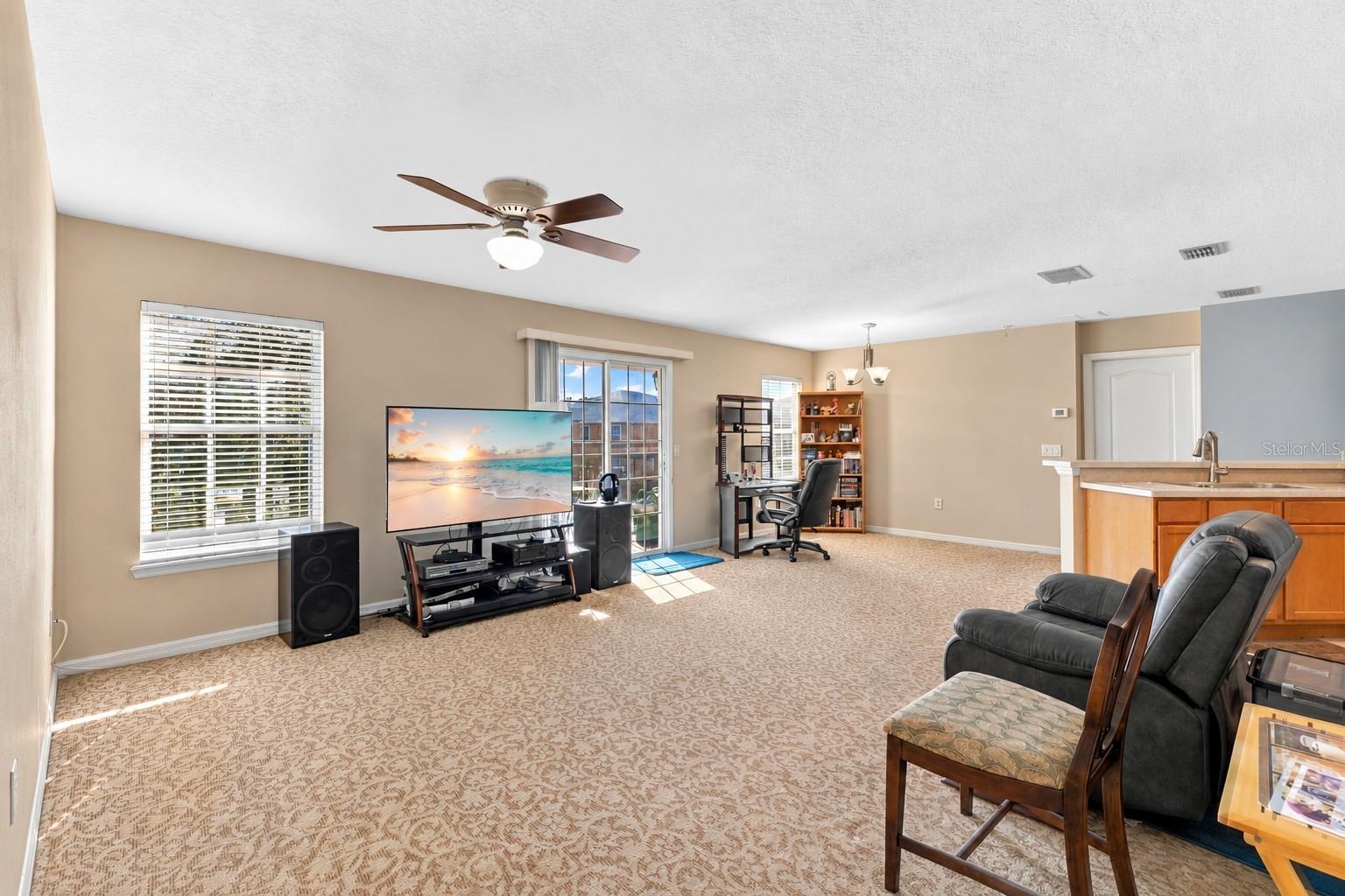 3901 PEMBERLY PINES CIRCLE