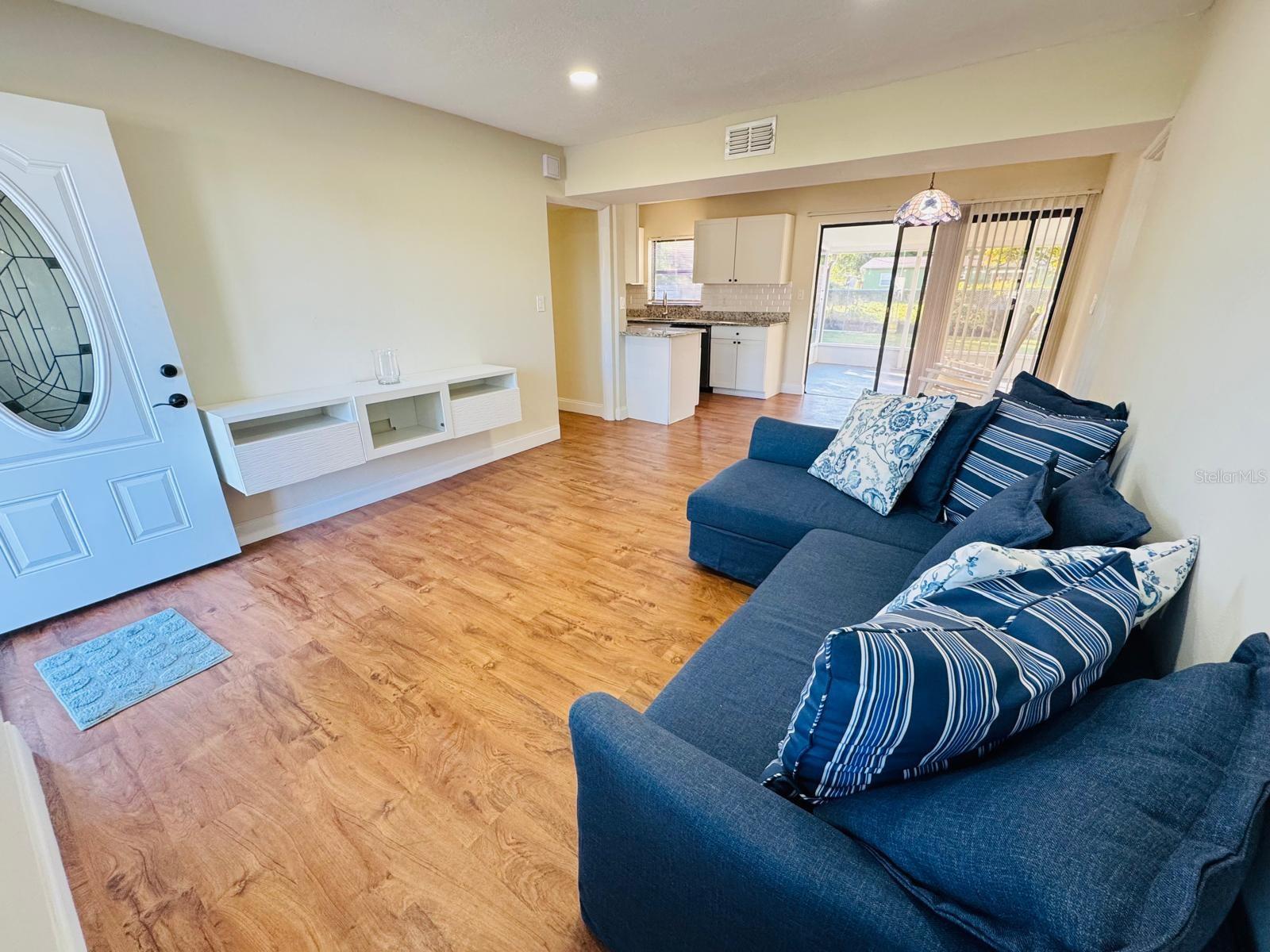 AZALEA PARK SEC 28 - Residential Lease