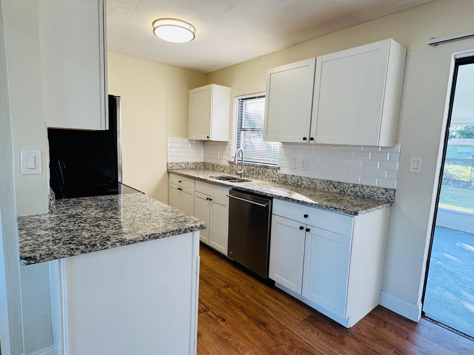 AZALEA PARK SEC 28 - Residential Lease