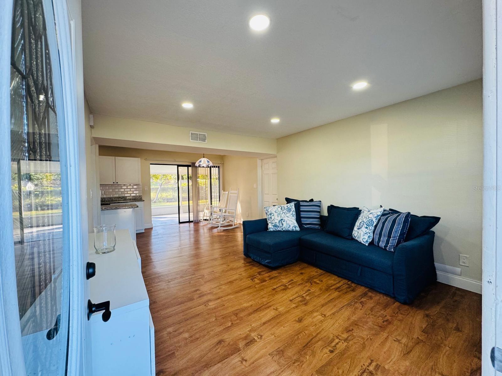 AZALEA PARK SEC 28 - Residential Lease