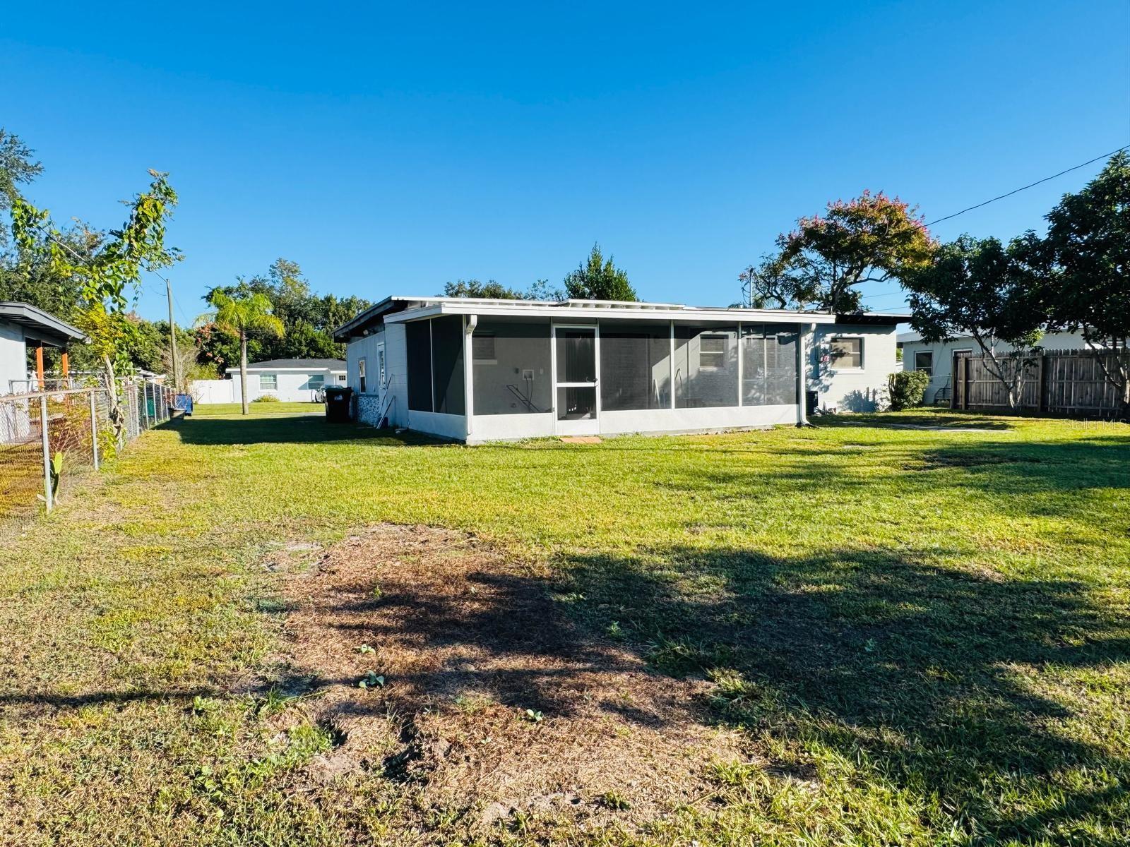 AZALEA PARK SEC 28 - Residential Lease